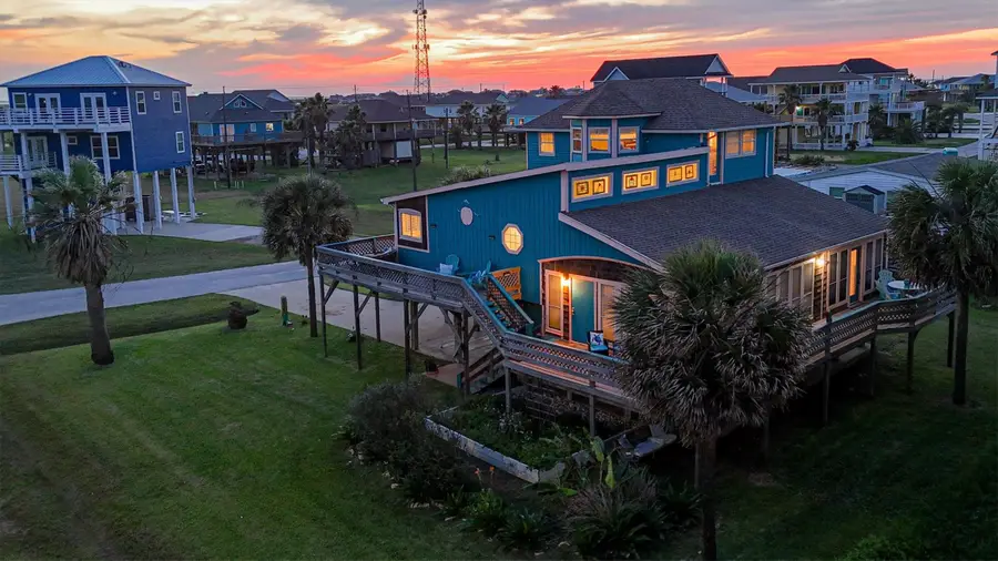 13002 Buccaneer Parkway, Freeport, TX 77541 - Image #2