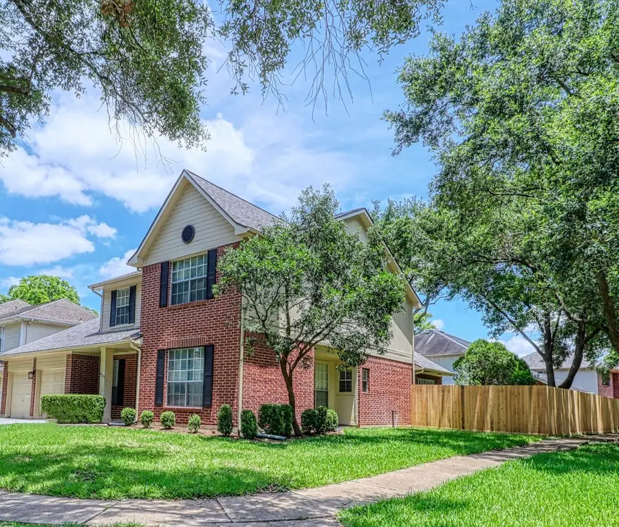 427 Birch Hill Drive, Sugar Land, TX 77479 - #2