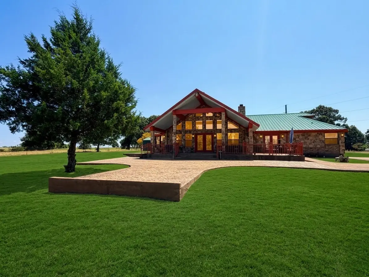 6622 County Road 360, Buffalo, TX 75831 - #1