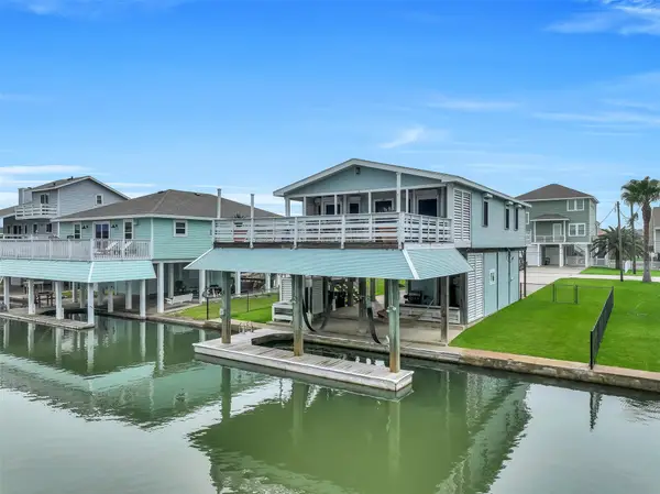 21725 Deaf P Smith Drive, Galveston, TX 77554