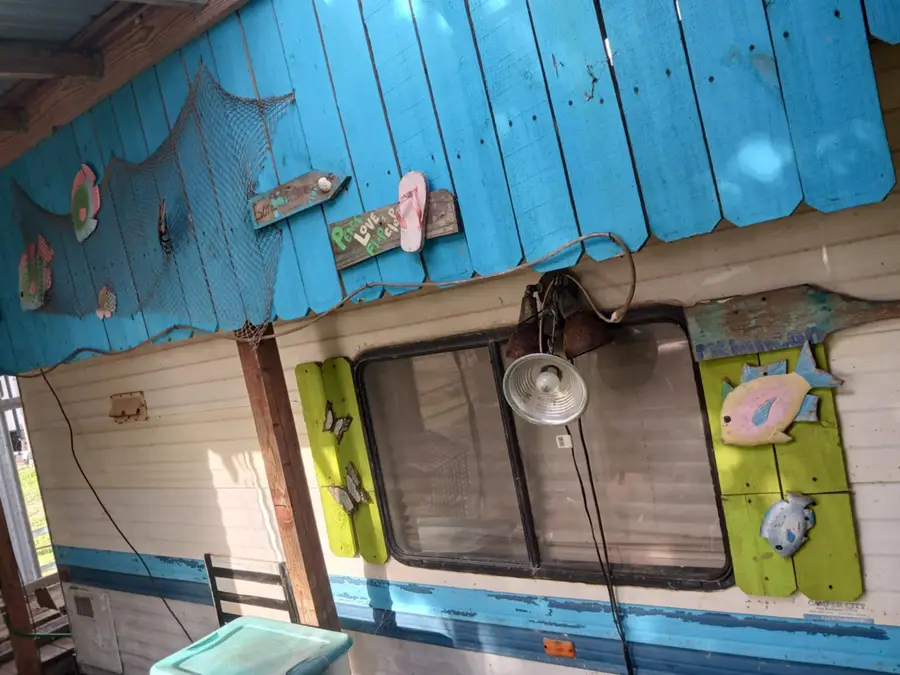 127 Oarfish Drive, Palacios, TX 77465 - Image #2