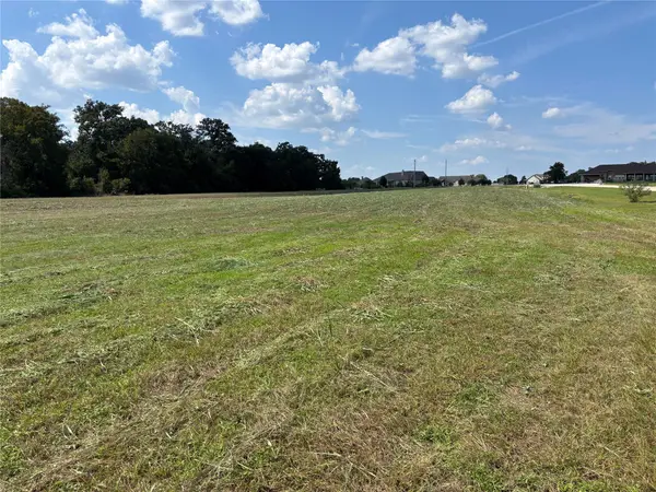 3903 Counsil Lane, Brenham, TX 77833