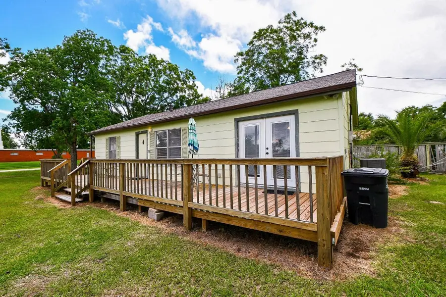 1301 2nd Street, Palacios, TX 77465 - #3