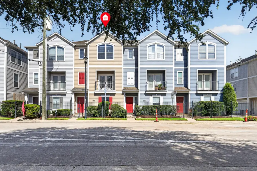 3208 Chenevert Street, Houston, TX 77004 - #3