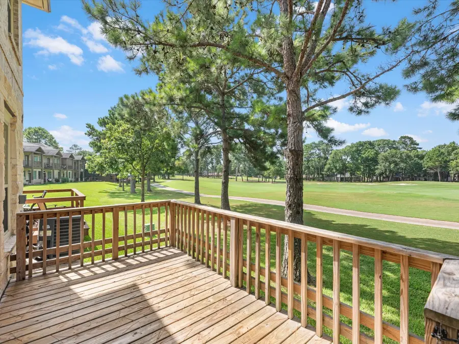 16020 Fountainview Drive #21, Montgomery, TX 77356 - Image #2