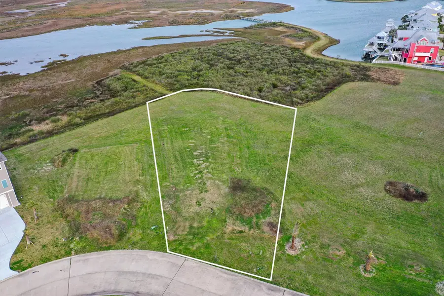 3831 Curlew Drive, Galveston, TX 77554 - Image #2