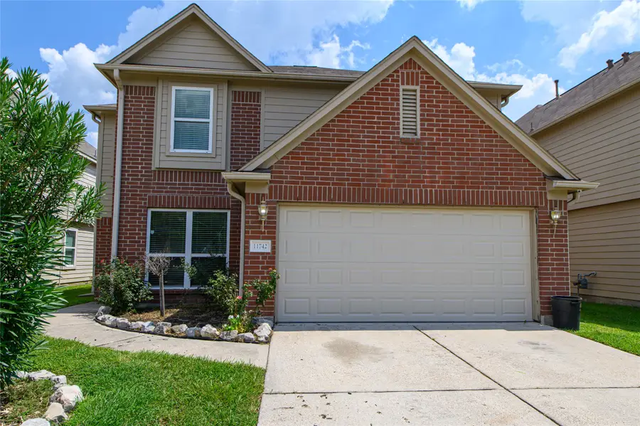 11742 Greensbrook Garden Drive, Houston, TX 77044 - Image #2