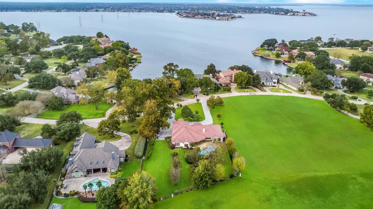 66 Lake Estates Drive, Montgomery, TX 77356 - Image #1