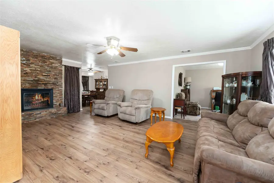 5222 Glenvalley Drive, La Porte, TX 77571 - #3