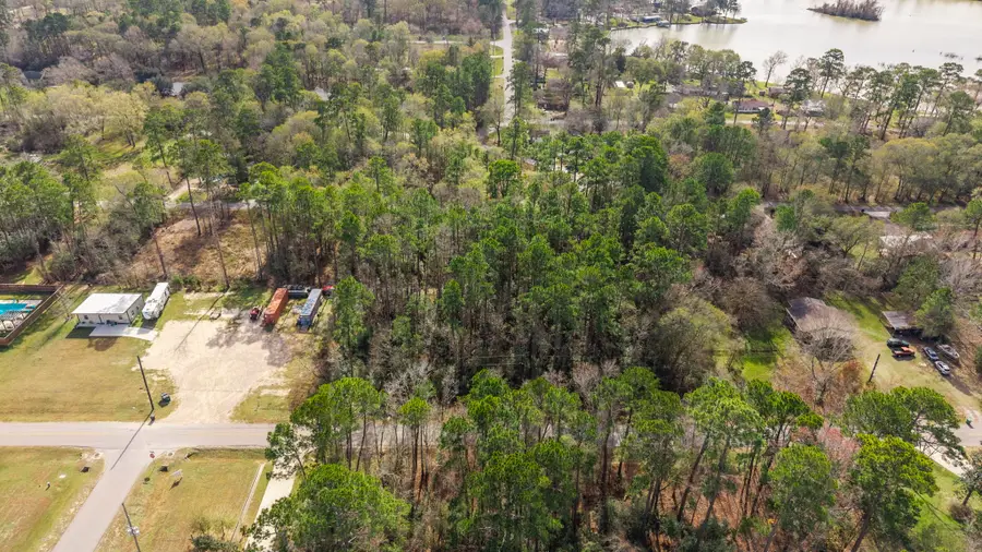 344 Magnolia Point Drive, Huffman, TX 77336 - Image #2