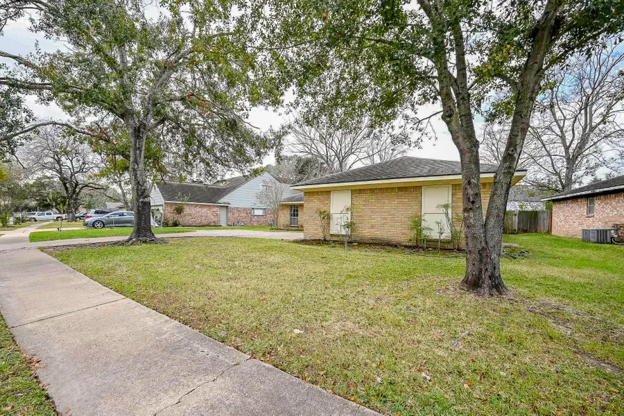 5007 Whispering Falls Drive, Houston, TX 77084 - Image #2