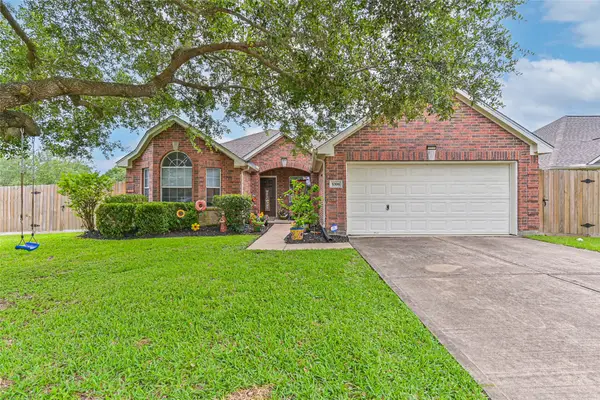 5398 Morgan Oak Drive, Alvin, TX 77511