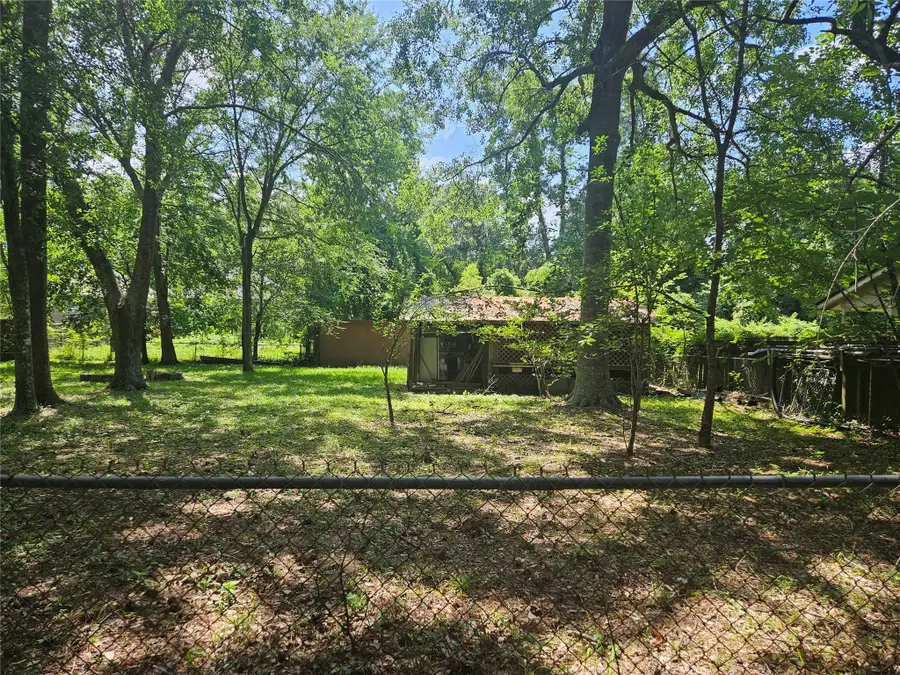 000 Chickasaw, Conroe, TX 77316 - Image #2