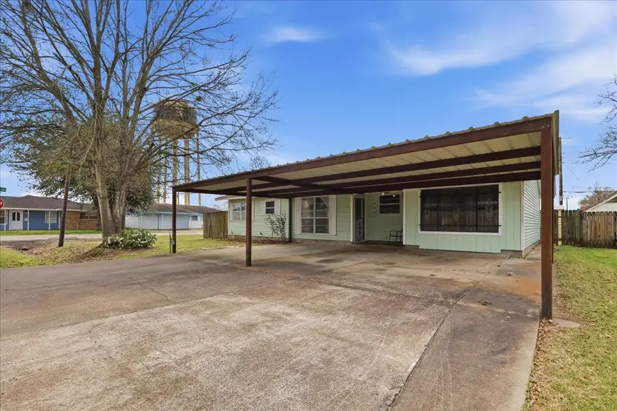 412 S 4th 1/2 Street, Nederland, TX 77627 - #3