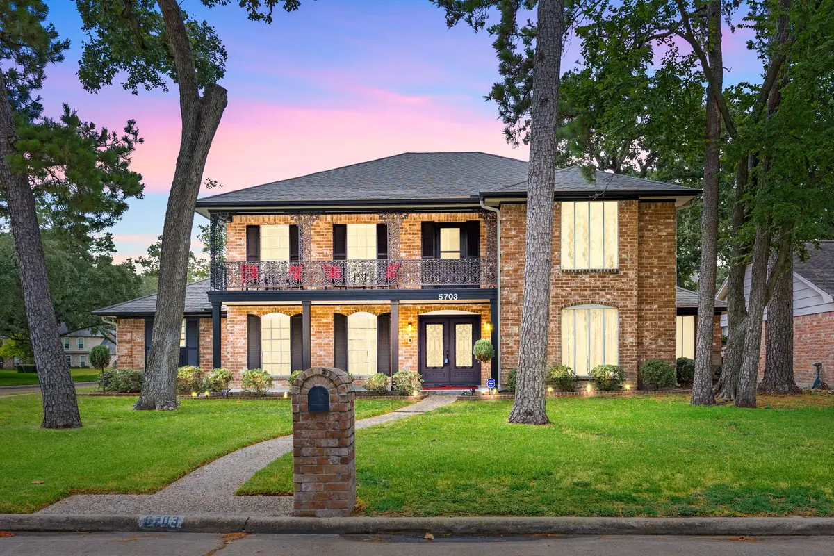 5703 Green Springs Drive, Houston, TX 77066 - Image #1