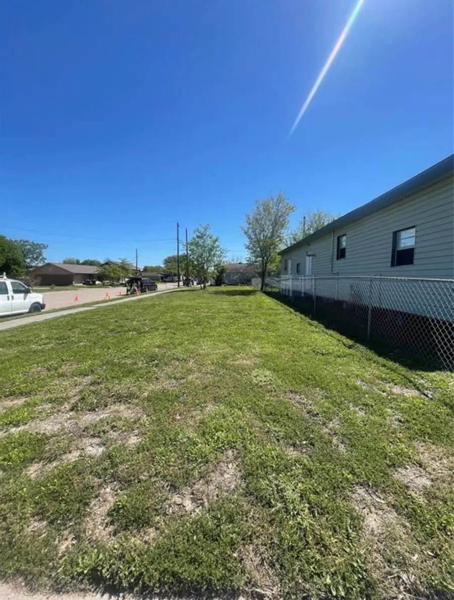 5601 Avenue L, Galveston, TX 77551 - #3