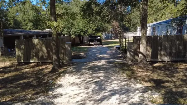 26209 Pine Lane, New Caney, TX 77357