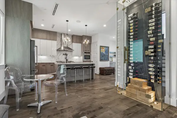 2435 Sheridan Street, Houston, TX 77030