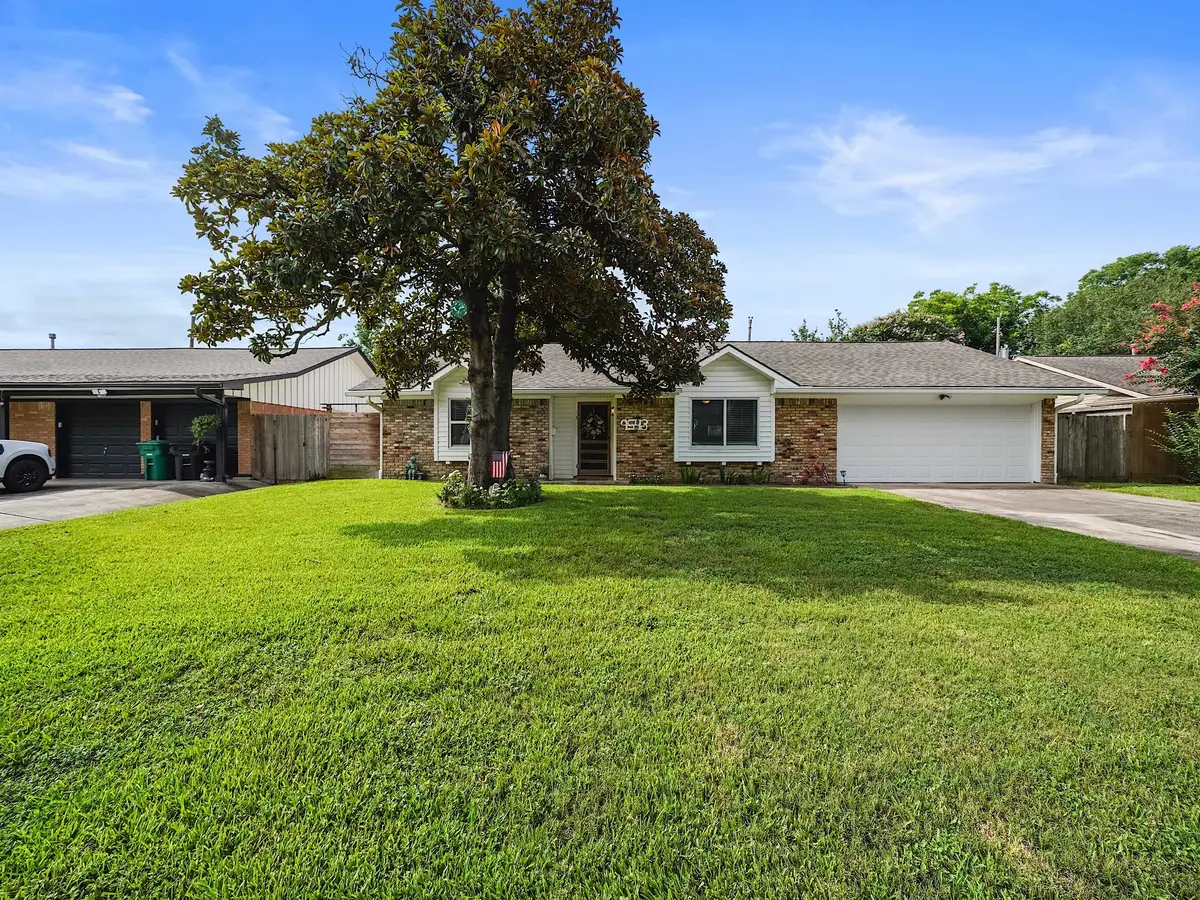 9543 Weatherwood Drive, Houston, TX 77080 - Image #1