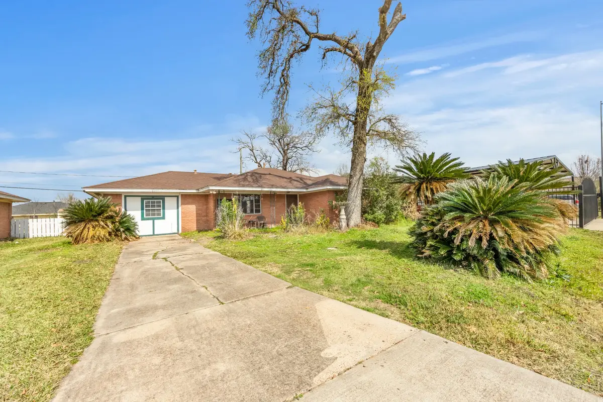 8901 Woodlyn Road, Houston, TX 77078 - #1