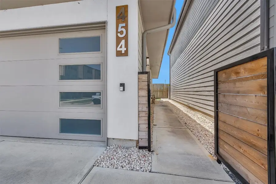 454 S Centro Circle, Shenandoah, TX 77385 - #2