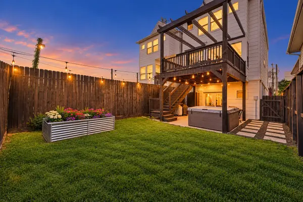 4912 Eigel Street #B, Houston, TX 77007