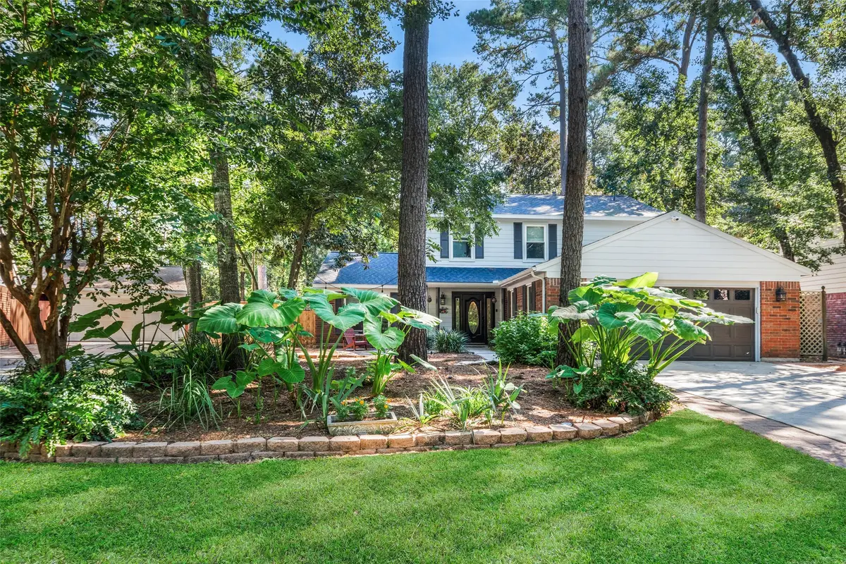 215 E Rainbow Ridge Circle, The Woodlands, TX 77381 - Image #1