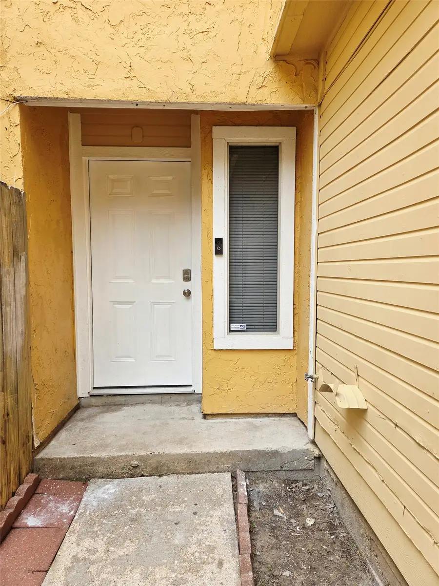 7704 Windward Passage Street, Houston, TX 77072 - #2