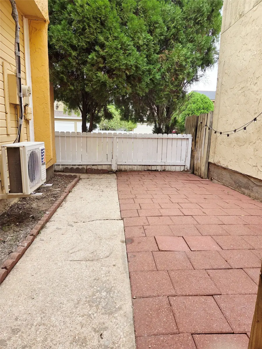 7704 Windward Passage Street, Houston, TX 77072 - #3