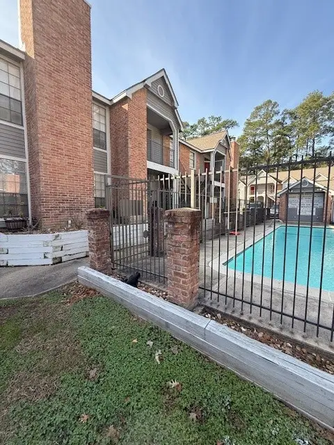 2402 Sycamore Avenue #E3, Huntsville, TX 77340 - Image #2