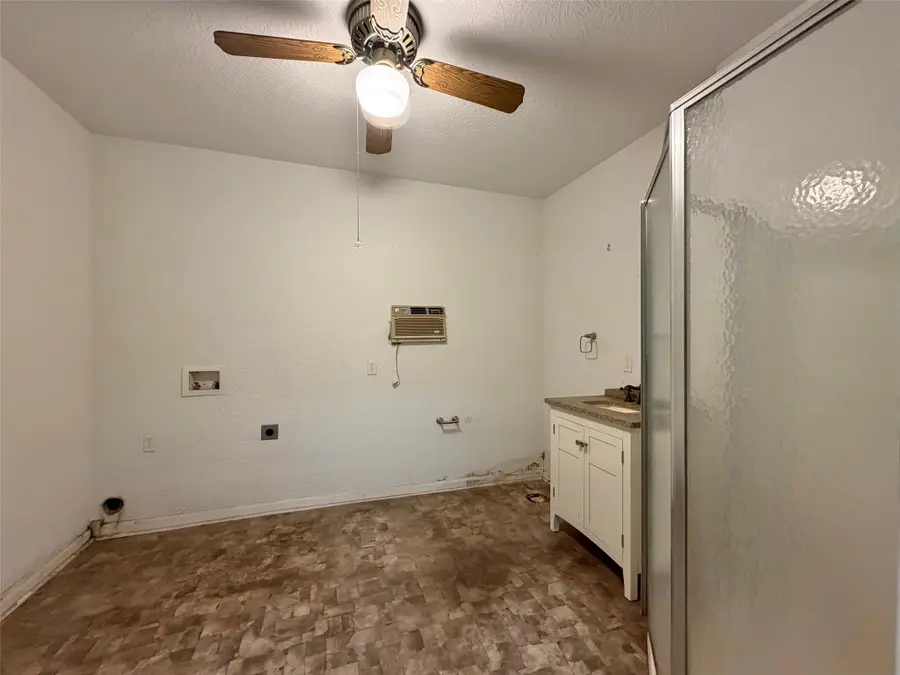 3957 Stuart Avenue, Groves, TX 77619 - #2