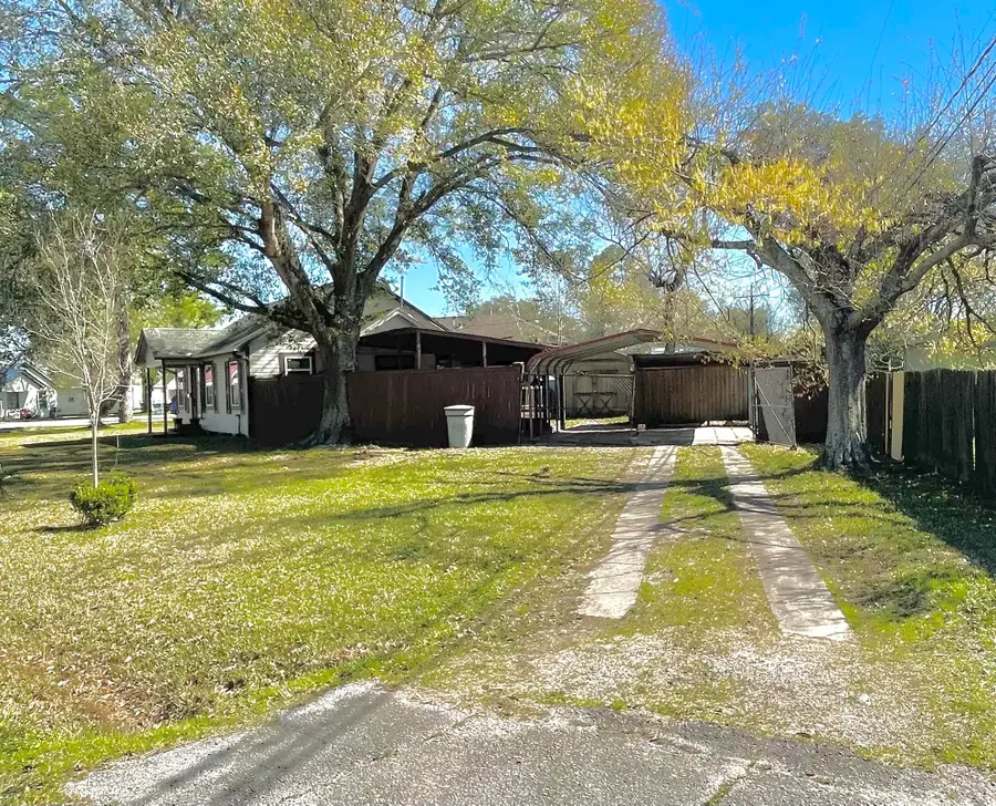 5220 E Parkway Drive, Beaumont, TX 77705 - #3