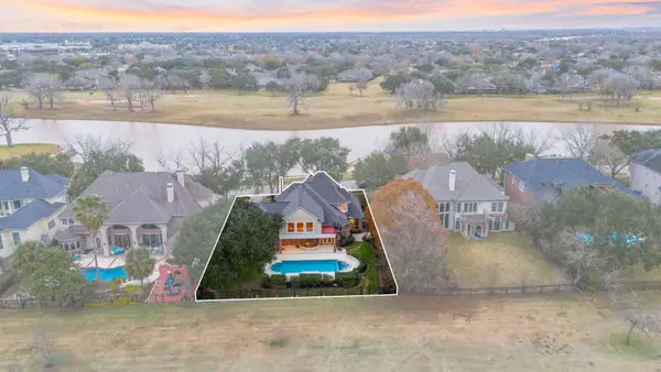 7322 Greatwood Lake Drive, Sugar Land, TX 77479