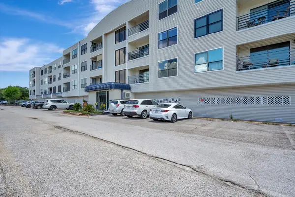 793 Davis Road #112, League City, TX 77573