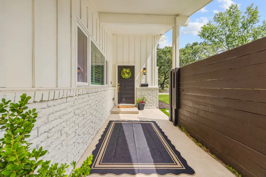 5250 Beechnut Street, Houston, TX 77096 - #2