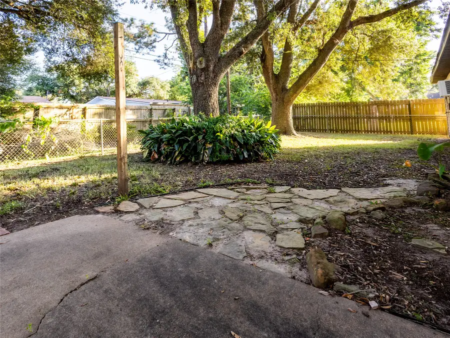 2728 Encino Avenue, Bay City, TX 77414 - #3