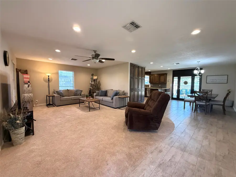 1804 Michael Street, El Campo, TX 77437 - #3