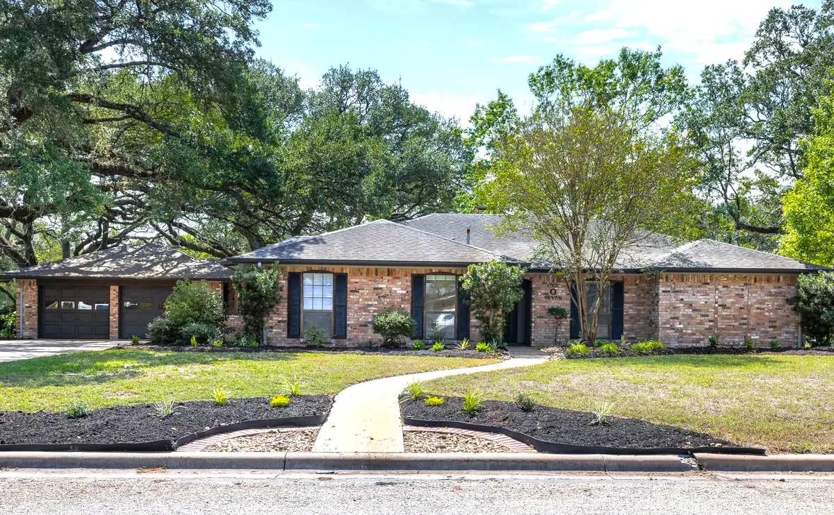 107 Memorial Lane, Columbus, TX 78934 - Image #1