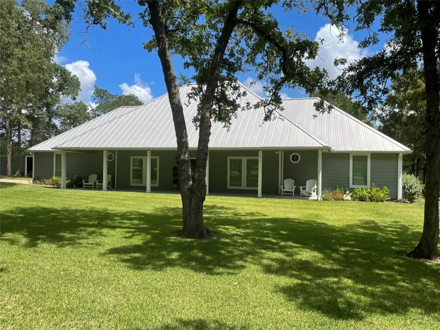 1060 Mentzwood Trail, Alleyton, TX 78935 - #3