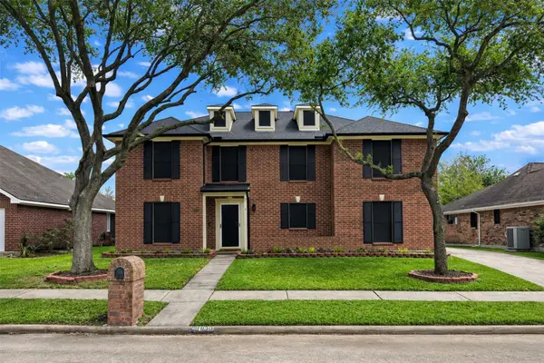 1936 Prairie Creek Drive, Pearland, TX 77581