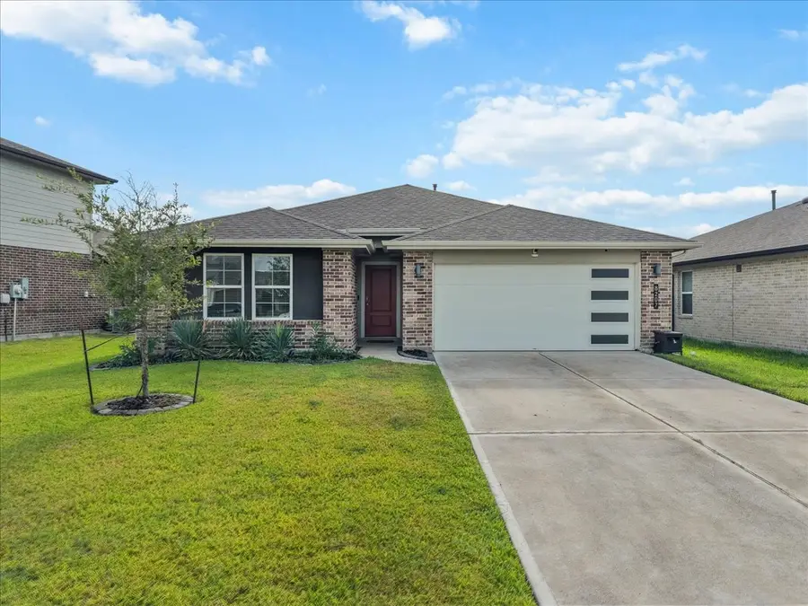 8207 Sugar Cane Lane, Rosharon, TX 77583 - #3
