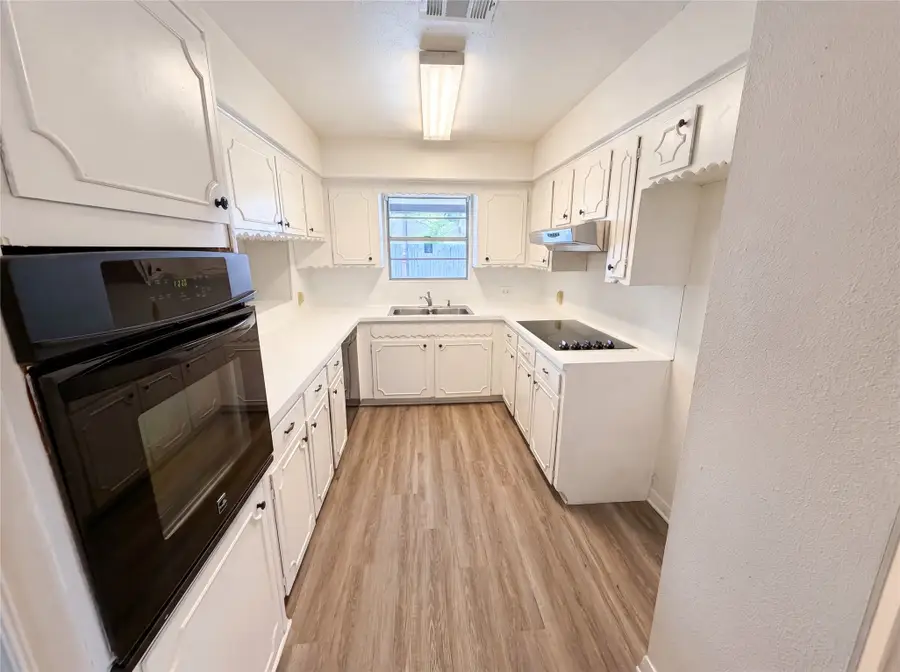 910 Luella Avenue, Deer Park, TX 77536 - #2
