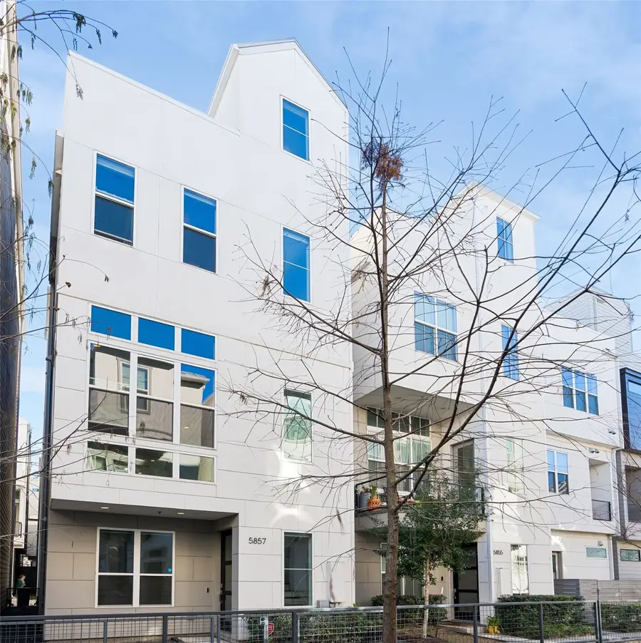 5857 E Post Oak Lane, Houston, TX 77055 - Image #2