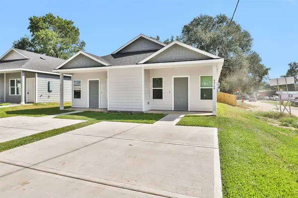 496 Golden Street #A/B, Willis, TX 77378