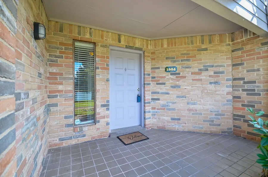 1604 Good Day Dr, Missouri City, TX 77459 - Image #2