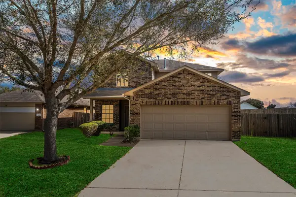 1102 Pecos Pass Drive, Richmond, TX 77406