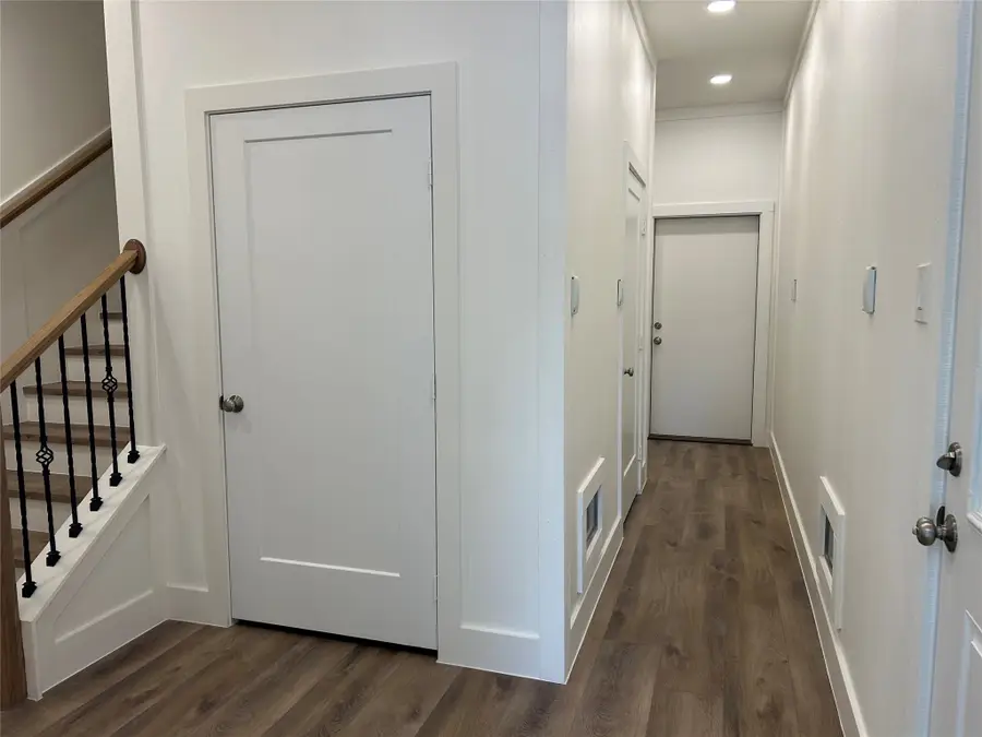 922 Elm Road, Clear Lake Shores, TX 77565 - #2