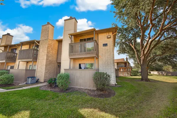 1900 Bay Area Boulevard #160, Houston, TX 77058
