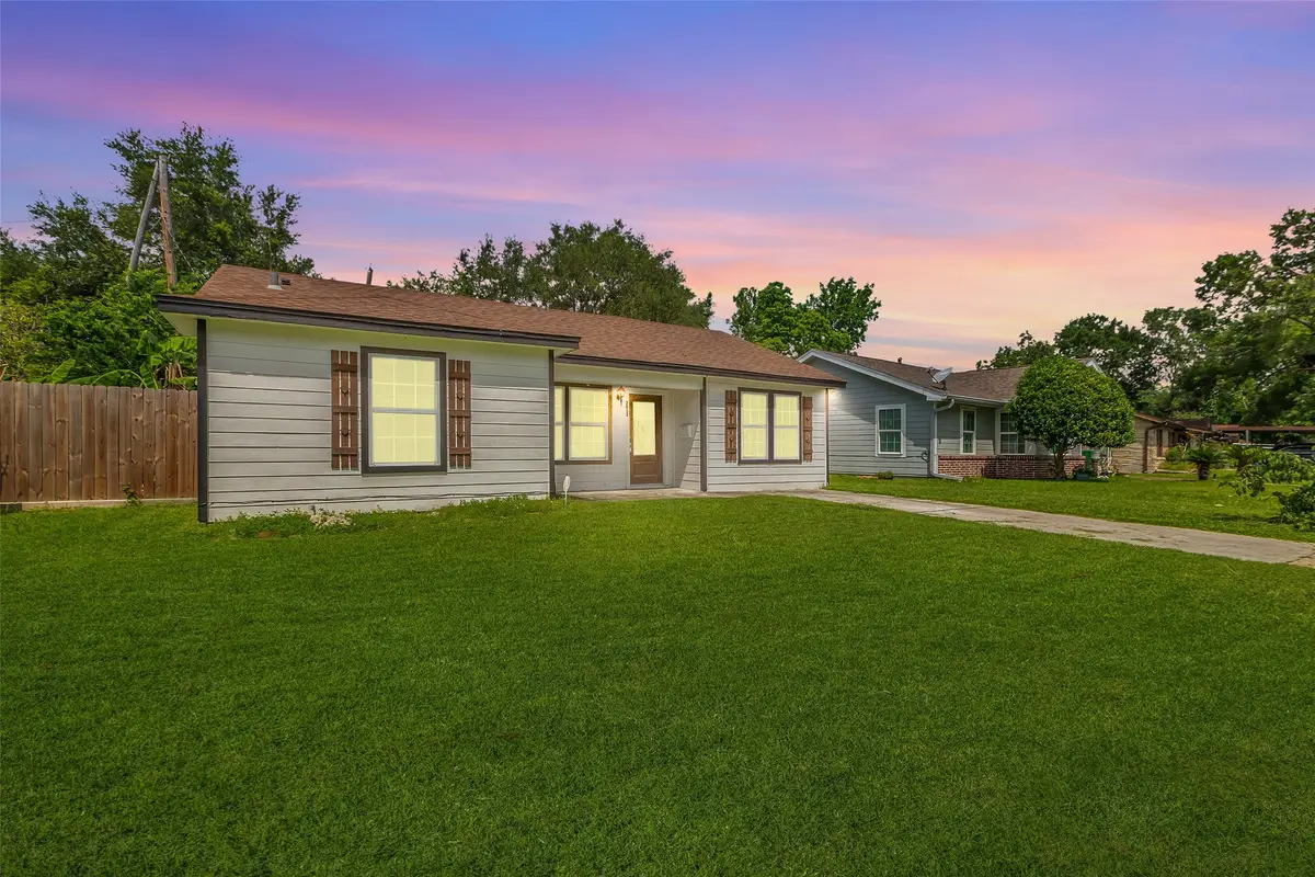 2032 Vince Street, Pasadena, TX 77502 - Image #1