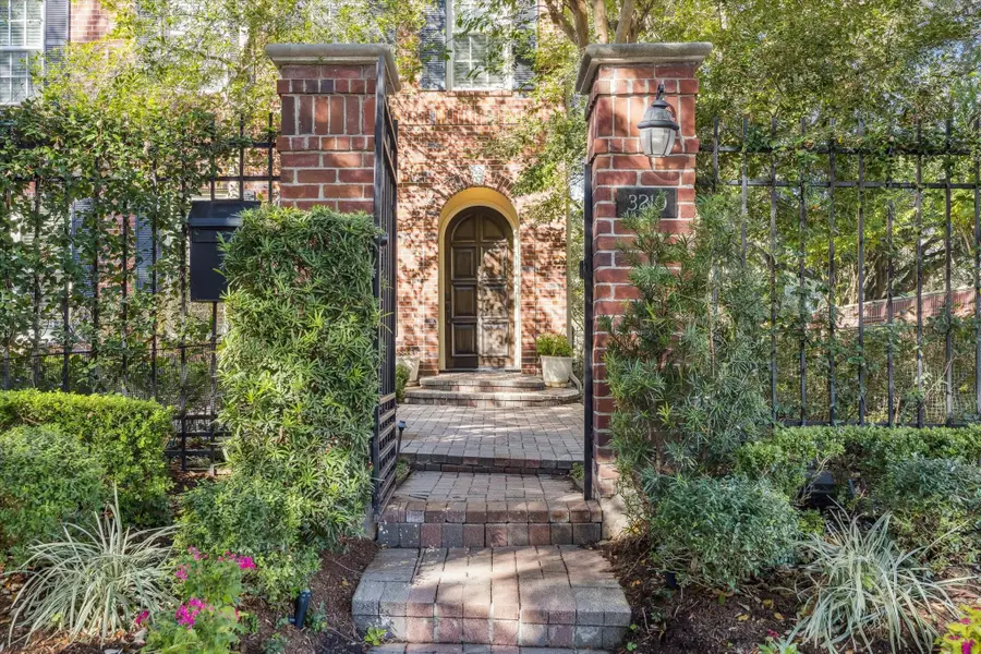 3210 Maroneal Street, Houston, TX 77025 - Image #3